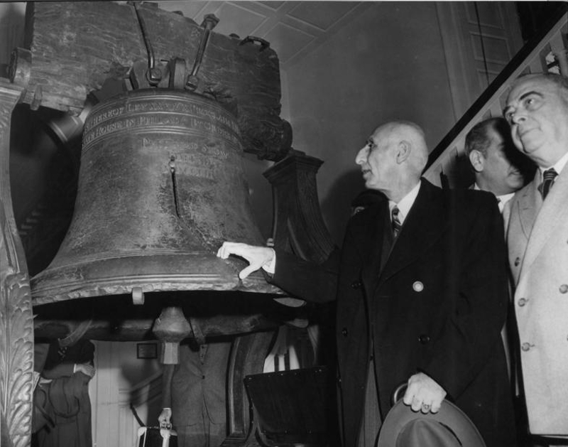 Mohammed-Mossadegh-02