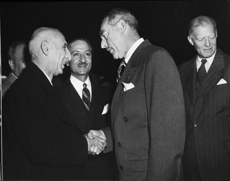 Mohammed-Mossadegh-03