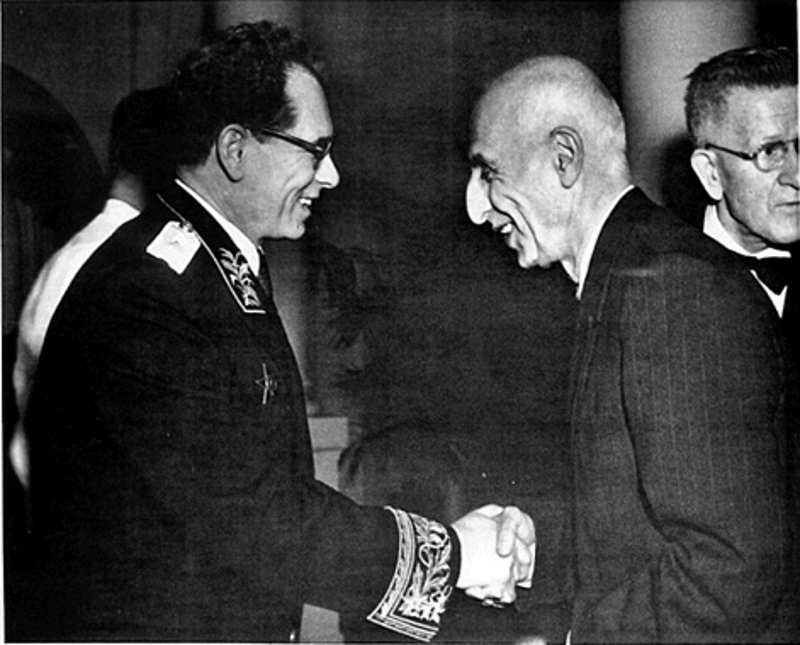 Mohammed-Mossadegh-47